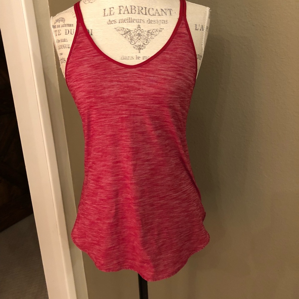 ❌sold❌Lululemon tank 6